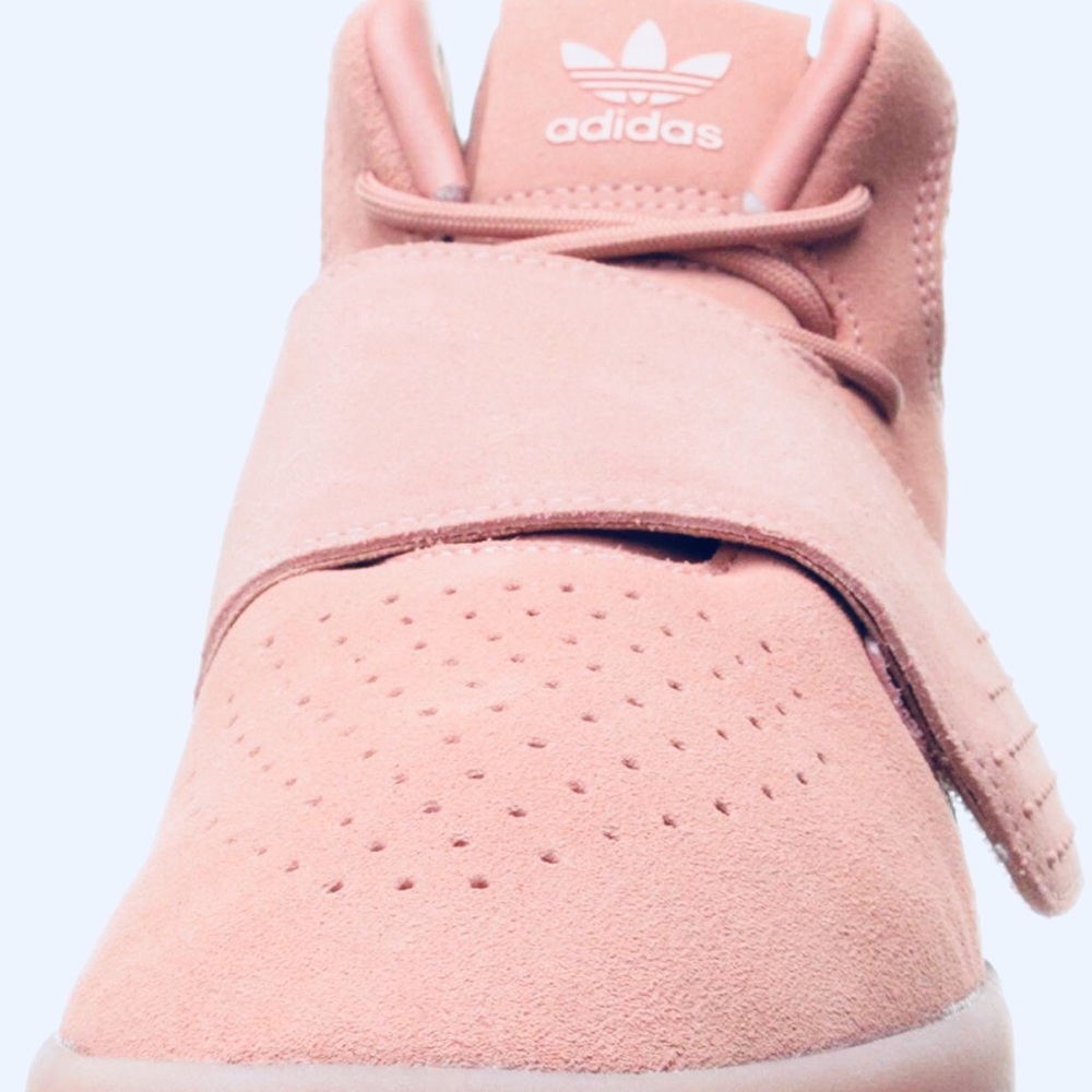 ADIDAS TUBULAR FOR MEN’S COMFORTABLE